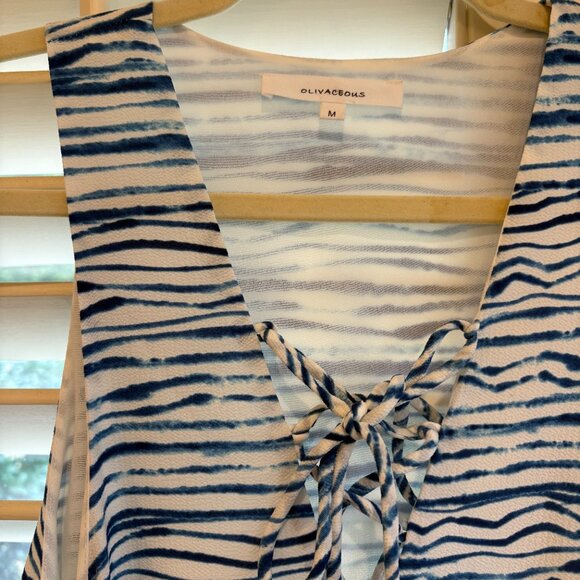 Striped flowy dress - Picture 2 of 3